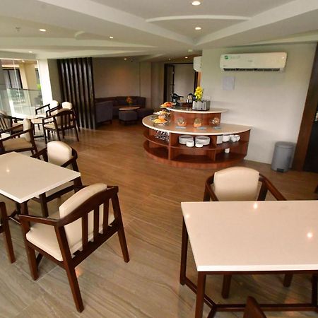 Canyon Hotels & Resorts Boracay Balabag  Exteriör bild