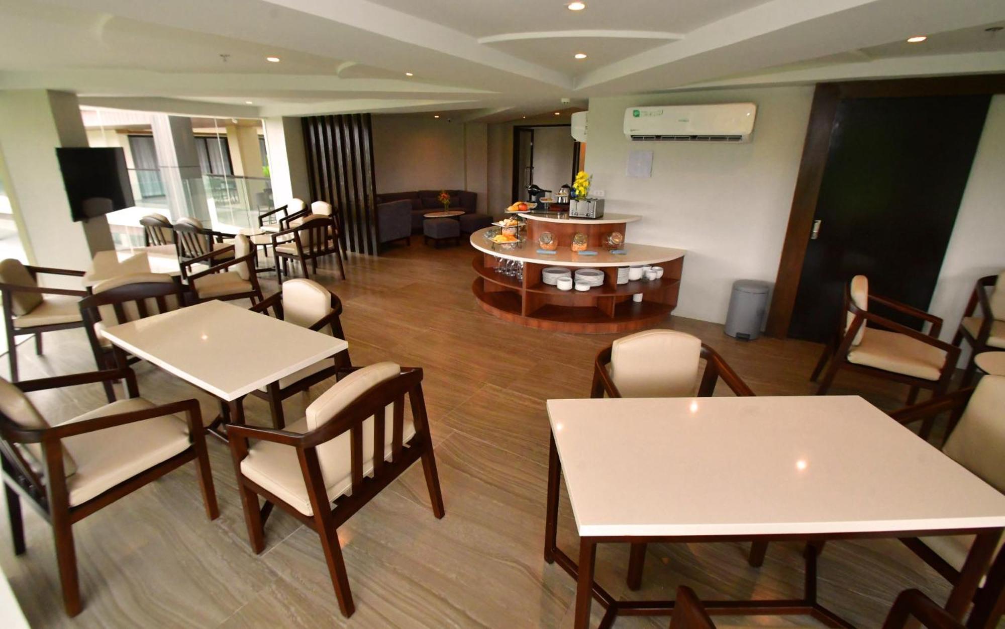 Canyon Hotels & Resorts Boracay Balabag  Exteriör bild